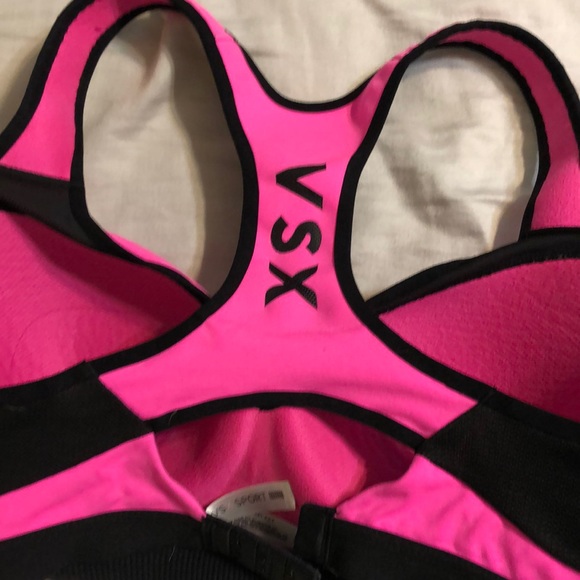 Sports bra - Picture 2 of 2